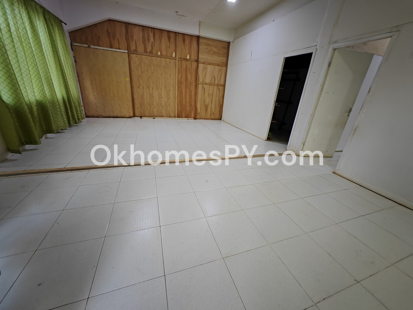 AREA 2 - SALON ALQ - REF: A2/995/CDE AA - ALQ