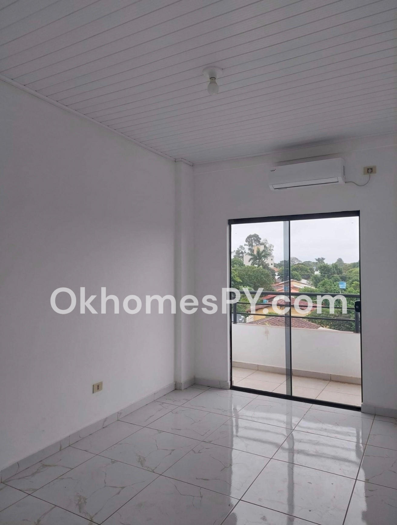 AREA 4 - DEPARTAMENTO ALQ - REF: A4/Z927D/CDE DIM