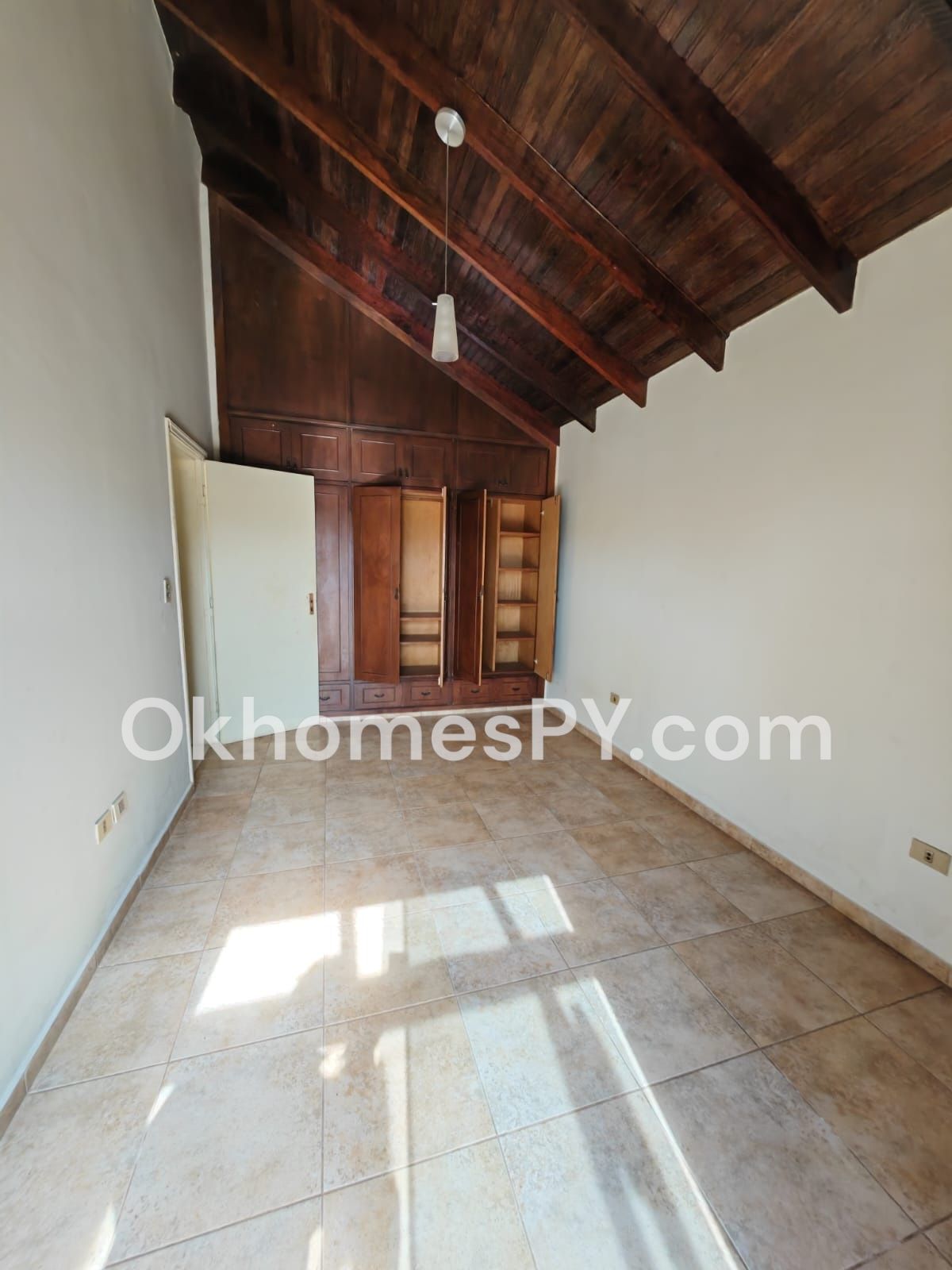 AREA 2 - CASA VENTA - REF: A2/P551/CDE RMN